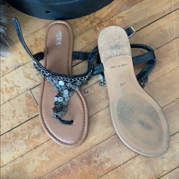 Sandals - Picture 2 of 2